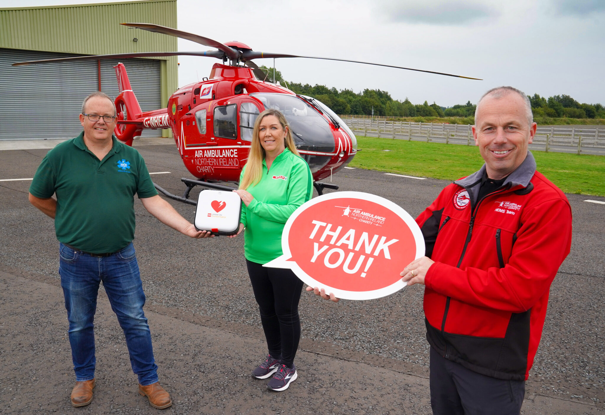 SPAR NI marks Air Ambulance Week with defibrillator donation to Air